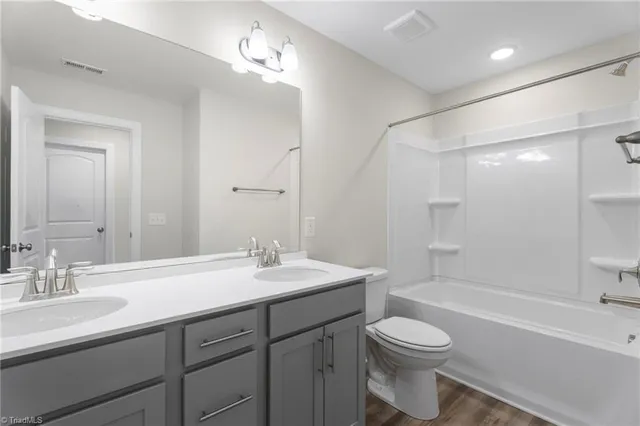 $439,500 | 655 Ellabell Drive, Winston-Salem, NC 27127