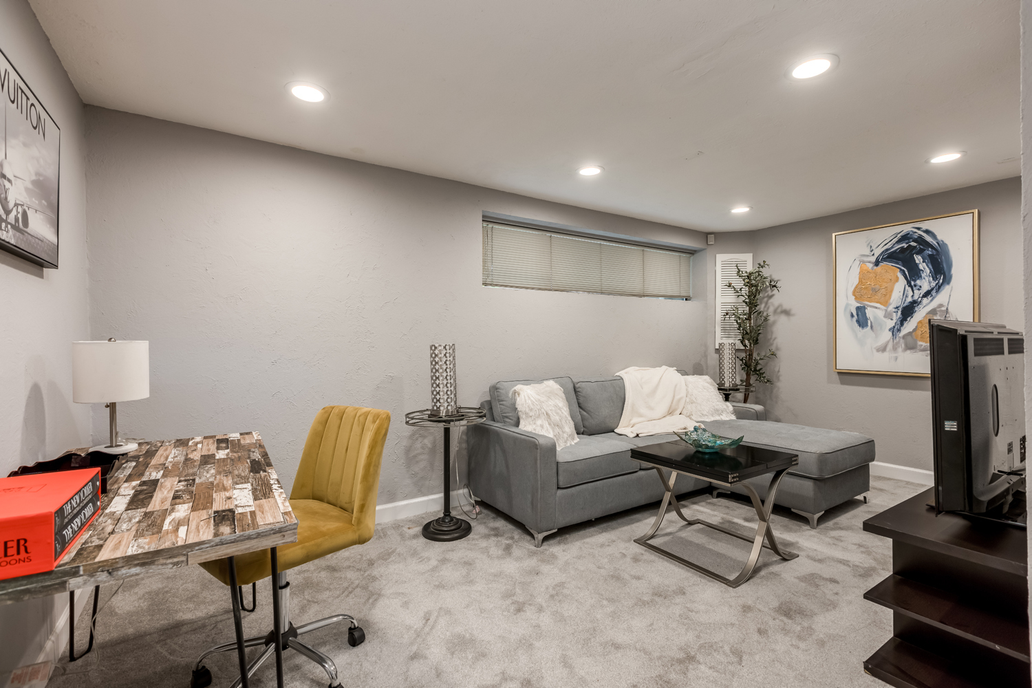 9255 Ballard Road Des Plaines, IL 60016 - Photo 30 of 35 Gallery Image 30