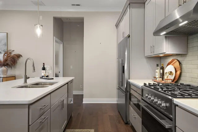 $344,900 | 354 West Chicago Street, Unit 200, Valparaiso, IN 46385