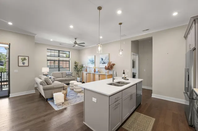 $344,900 | 354 West Chicago Street, Unit 200, Valparaiso, IN 46385