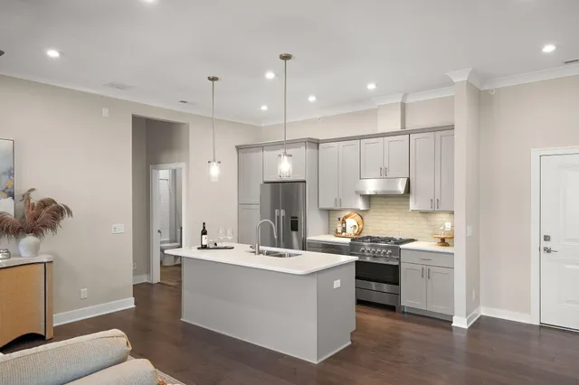 $344,900 | 354 West Chicago Street, Unit 200, Valparaiso, IN 46385