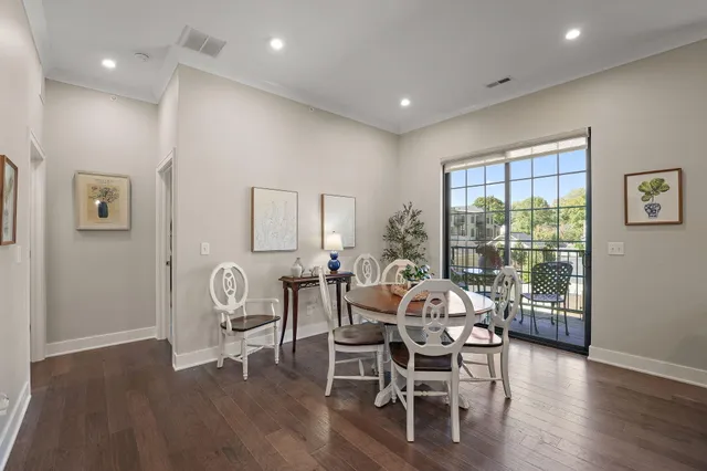 $344,900 | 354 West Chicago Street, Unit 200, Valparaiso, IN 46385