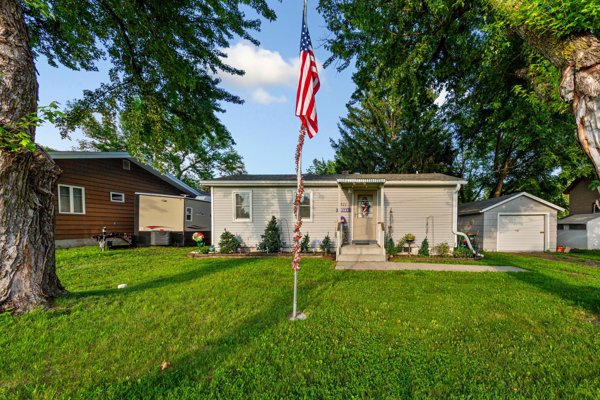 511 Division Street Waterville, MN 56096 - Photo 24 of 30