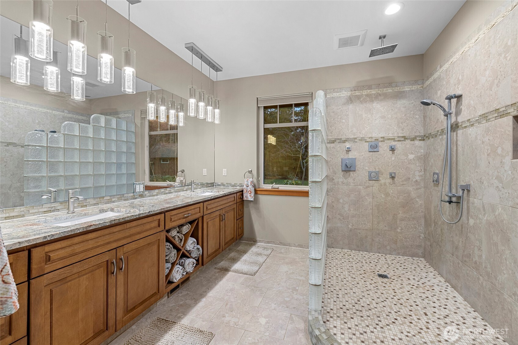 1975 Zylstra Road Oak Harbor, WA 98277 - Photo 24 of 40