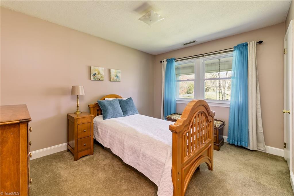1640 Bright Leaf Road Pfafftown, NC 27040 - Photo 14 of 21 Gallery Image 14