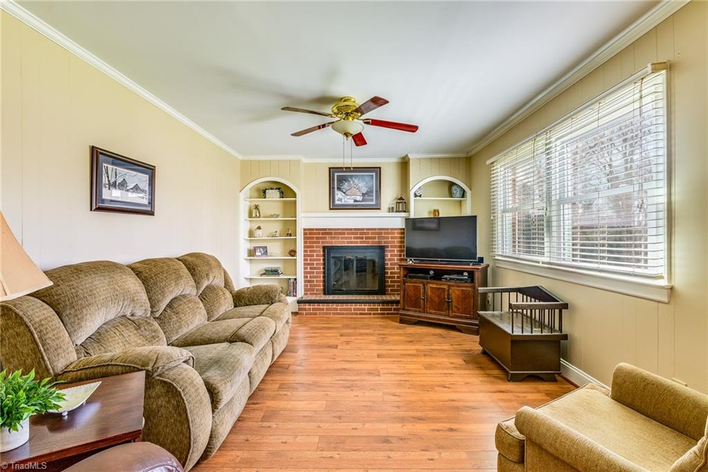 1640 Bright Leaf Road Pfafftown, NC 27040 - Photo 9 of 21 Gallery Image 9