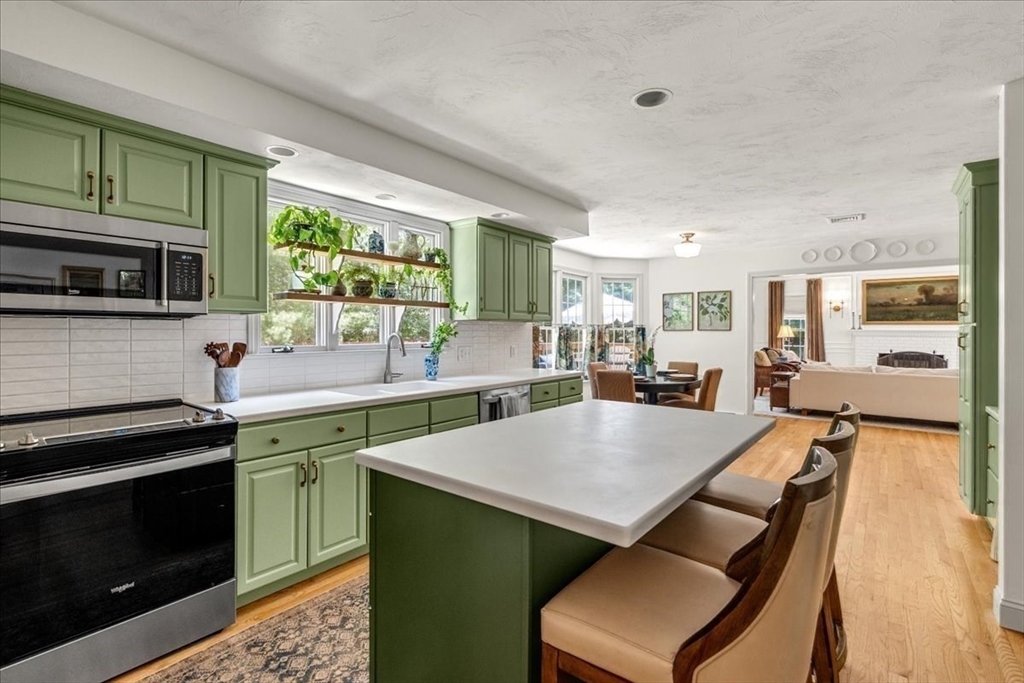20 Lewis Farm Road Duxbury, MA 02332 - Photo 13 of 38 Gallery Image 13