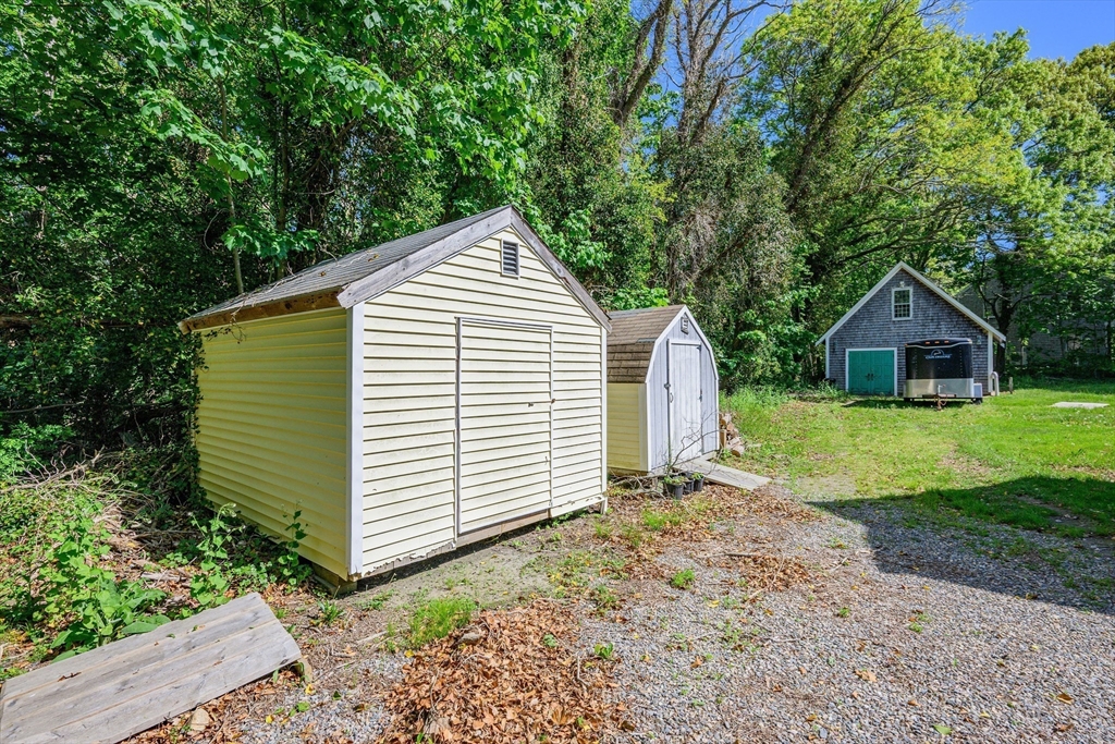 88 Route 6A Orleans, MA 02653 - Photo 22 of 27