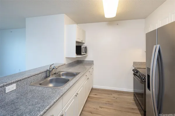 $3,300 | 801 South Street, Unit 4401, Honolulu, HI 96813