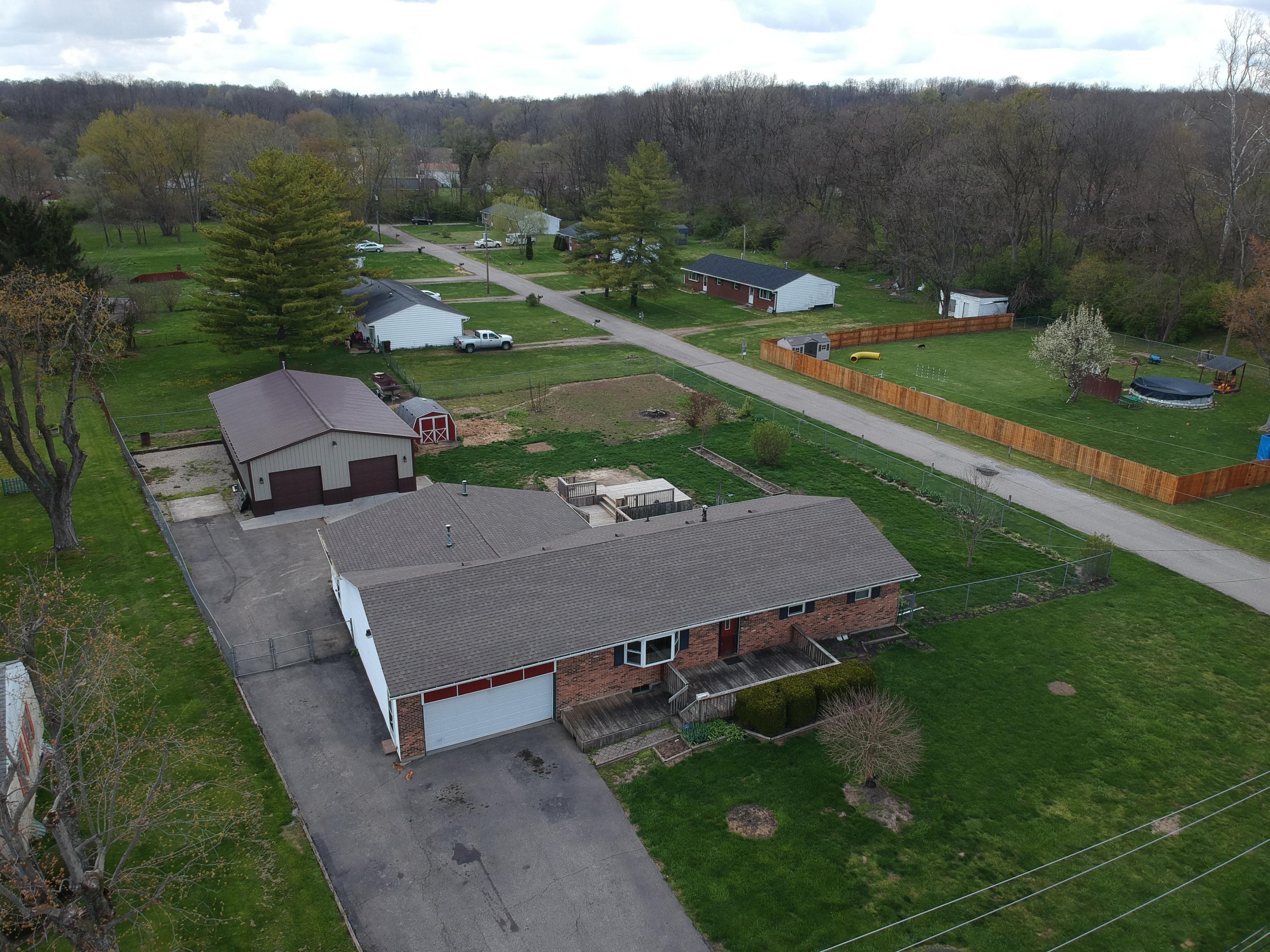 3315 Upper Valley Springfield, OH 45504 - Photo 2 of 41