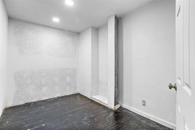 $324,900 | 2320 Juniper Street, Haltom City, TX 76117