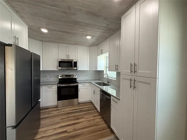 $4,100 | 3665 Belle Vista Drive East, St. Pete Beach, FL 33706