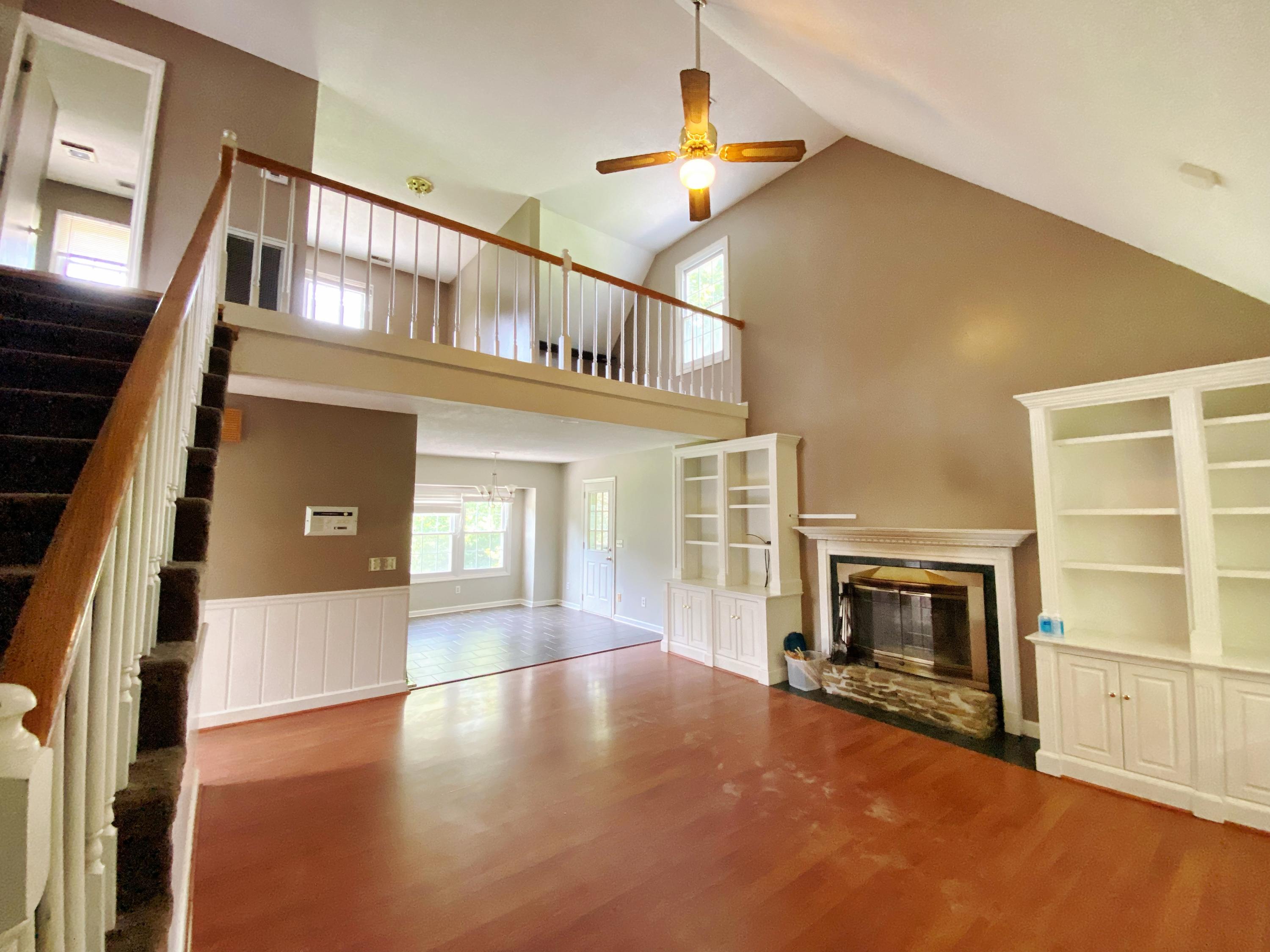 3621 Prospect Church Road Apison, TN 37302 - Photo 10 of 34 front entrance living room