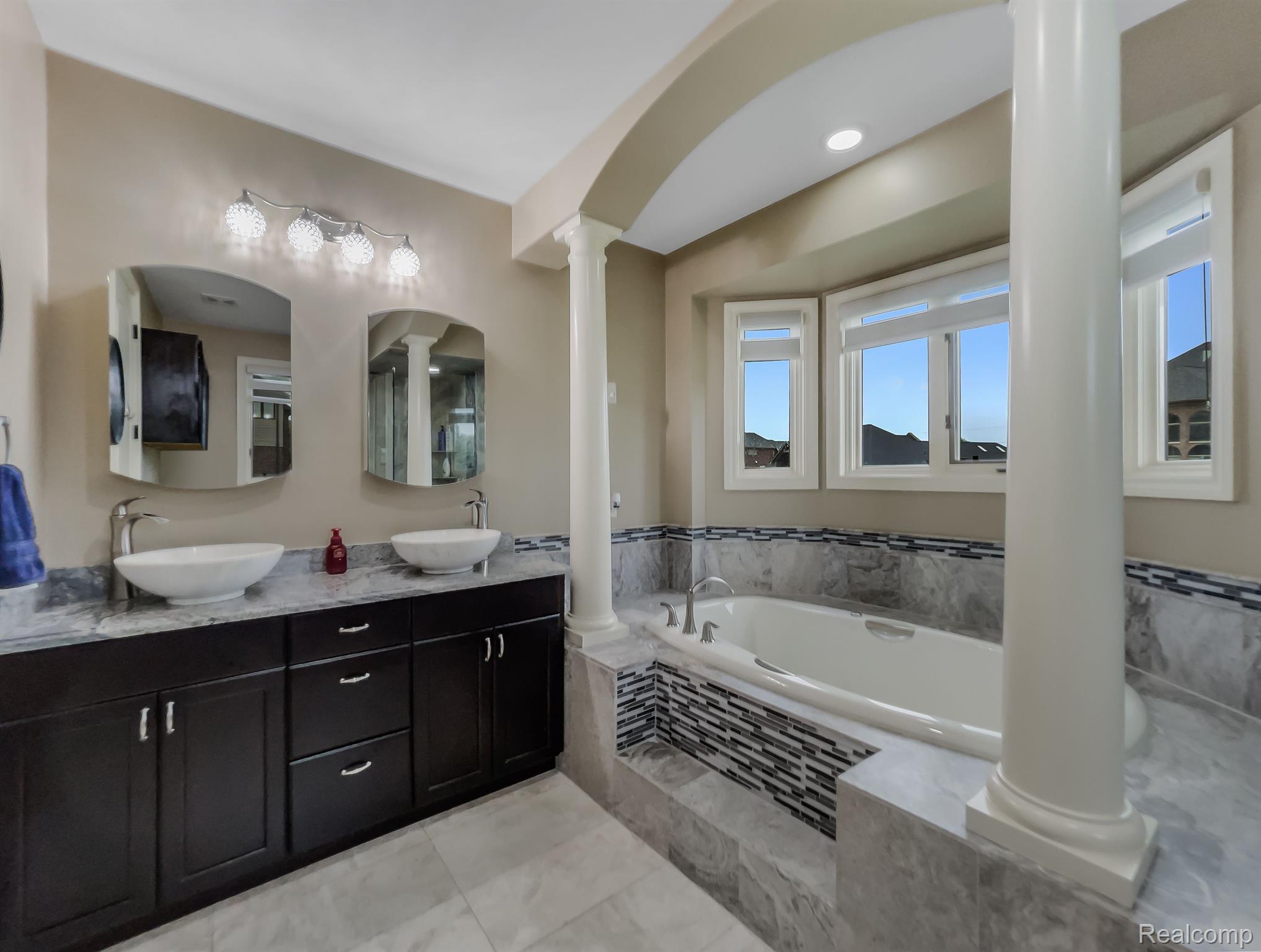 8778 Inverness Washington, MI 48095 - Photo 29 of 56 Gallery Image 29