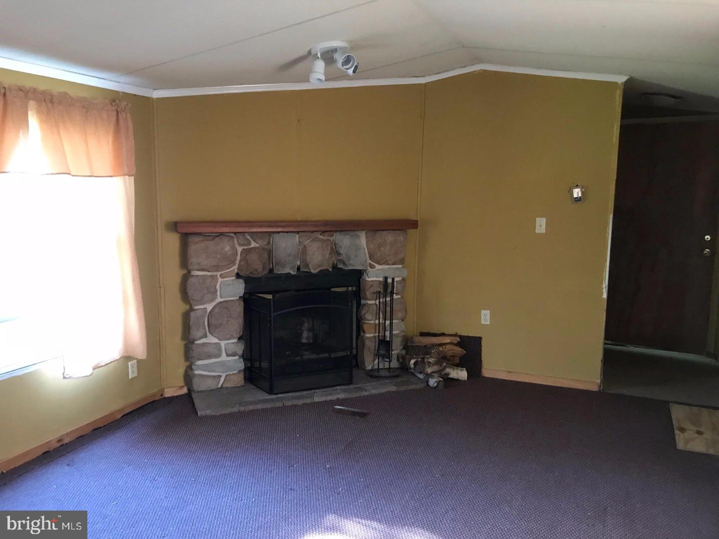 68 Spring Hill Road Hereford, PA 18056 - Photo 2 of 10 Gallery Image 2