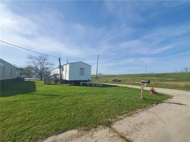 $1,000 | 136 Orange Street, Buras, LA 70041