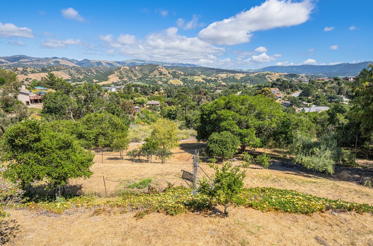 24935 Corte Poco Salinas, CA 93908 - Photo 5 of 58