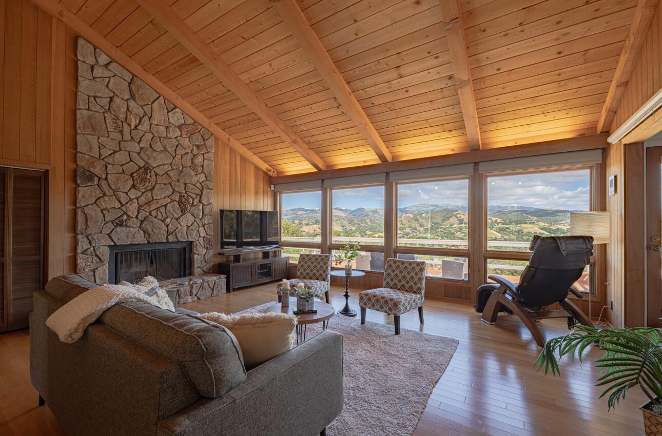 24935 Corte Poco Salinas, CA 93908 - Photo 9 of 58