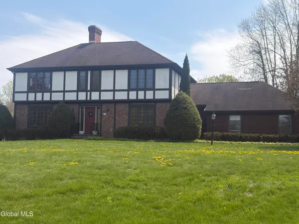 $549,000 | 20 Butternut Hill Drive, Queensbury, NY 12804