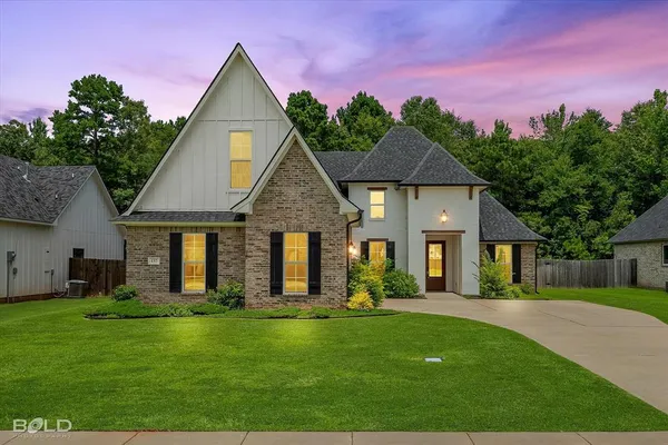 $469,900 | 157 Sitka Loop, Haughton, LA 71037