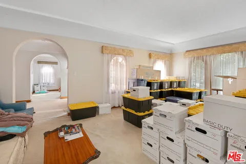 $3,800,000 | 243 Euclid Street, Santa Monica, CA 90402