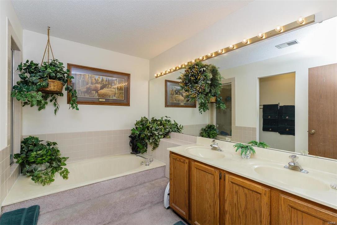 1001 Hemingway Lane Weldon Spring, MO 63304 - Photo 15 of 40 Gallery Image 15