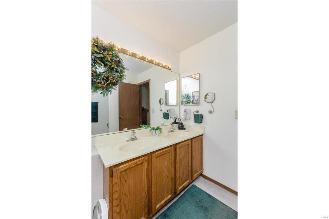 1001 Hemingway Lane Weldon Spring, MO 63304 - Photo 20 of 40 Gallery Image 20