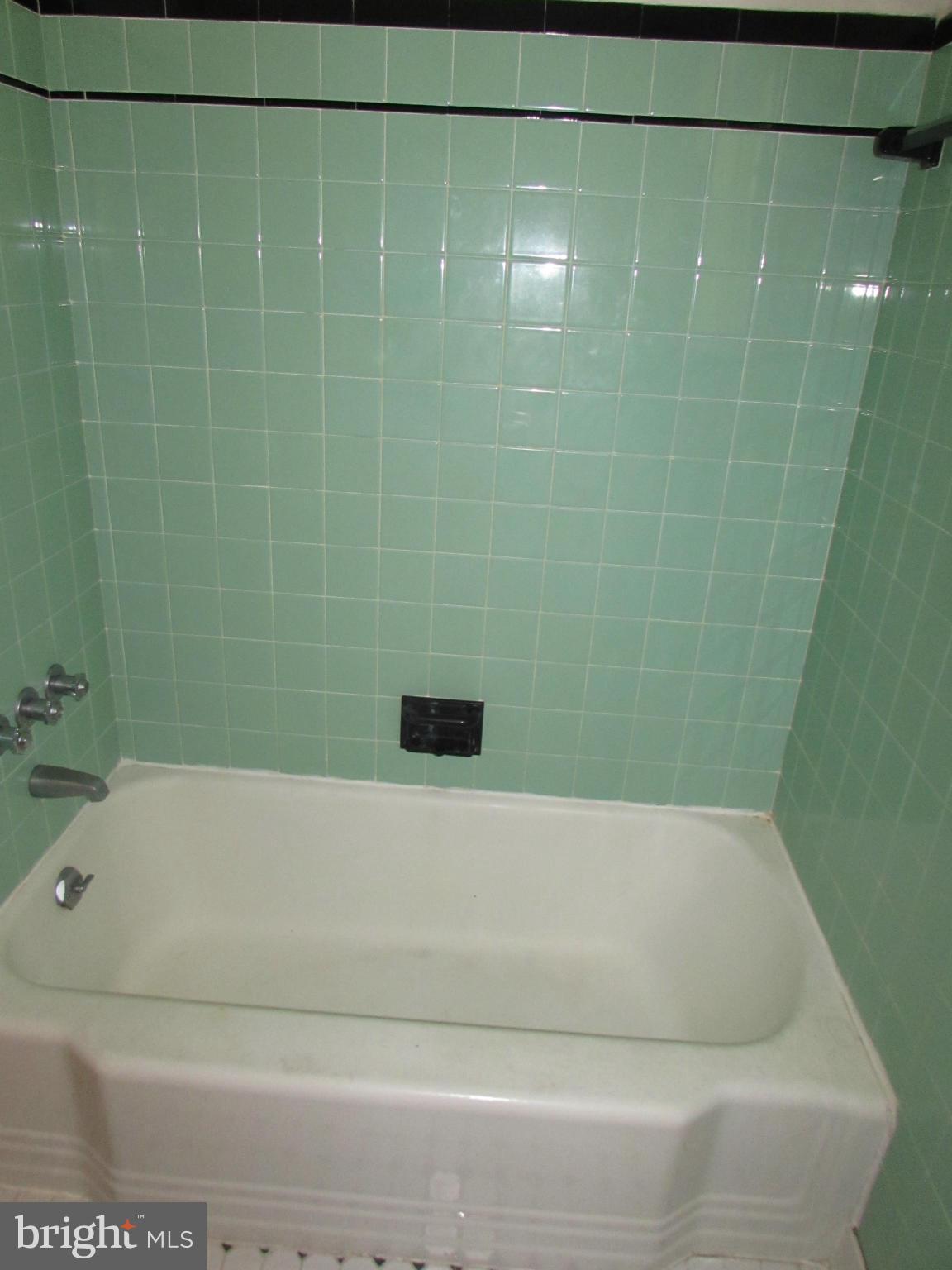 8209 Sonar Road Clinton, MD 20735 - Photo 10 of 15 Bath