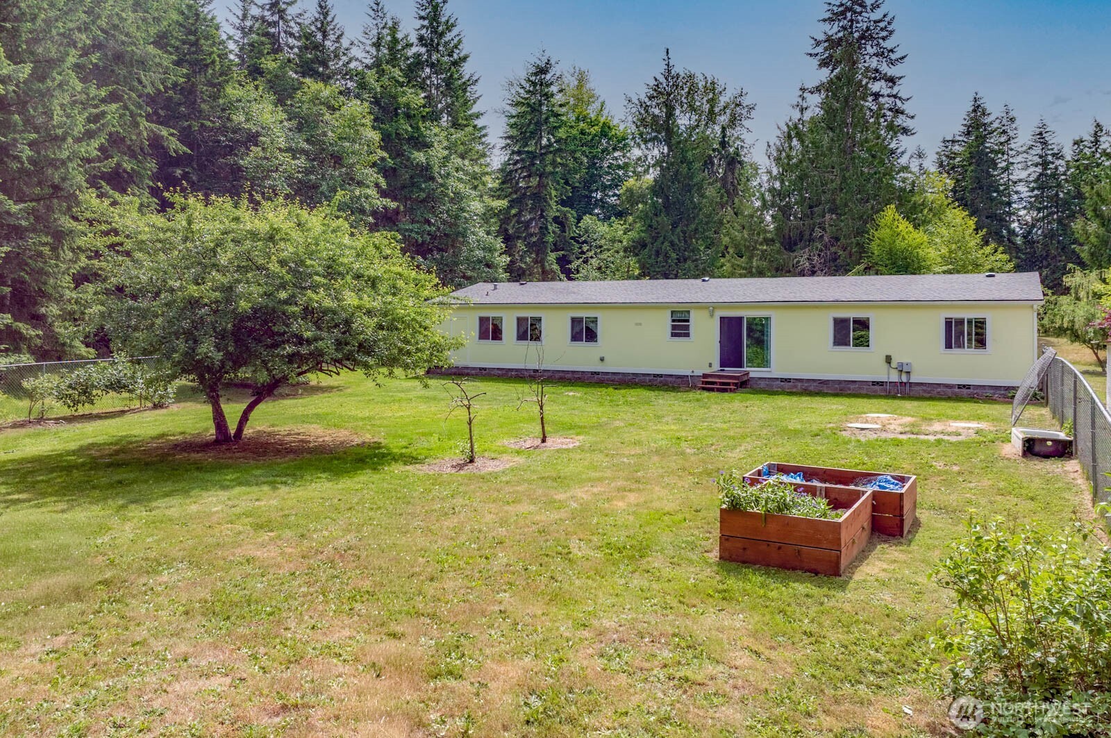 239 Robinson Road Port Angeles, WA 98362 - Photo 19 of 40