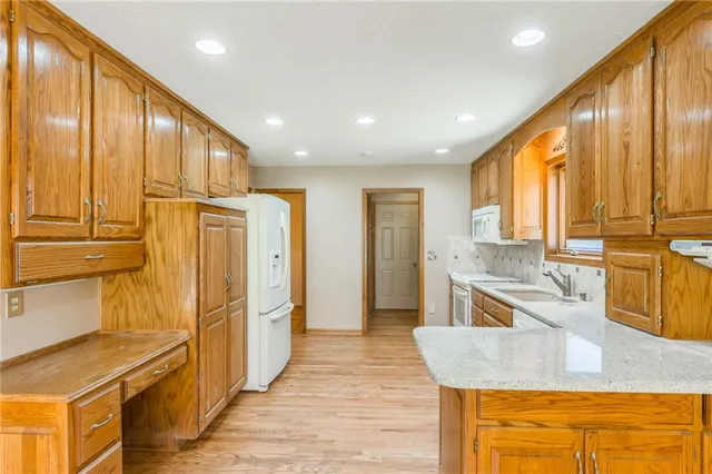 $379,000 | 2650 Northeast 74th Terrace, Gladstone, MO 64119