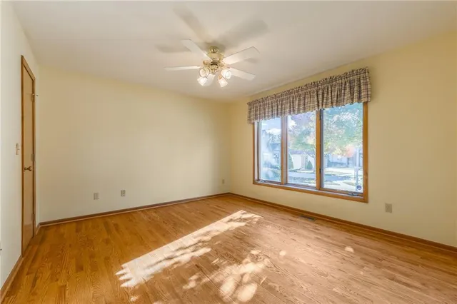 $379,000 | 2650 Northeast 74th Terrace, Gladstone, MO 64119