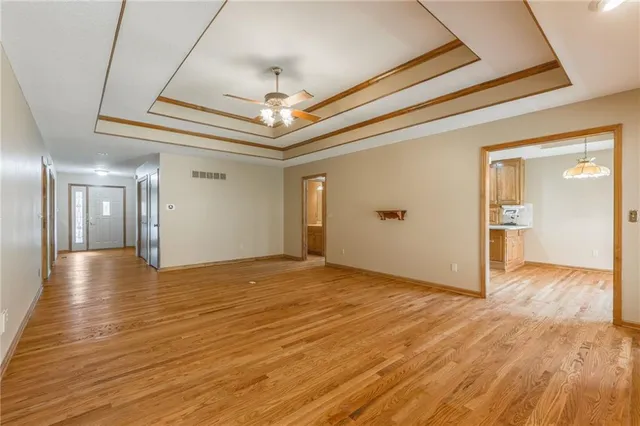 $379,000 | 2650 Northeast 74th Terrace, Gladstone, MO 64119