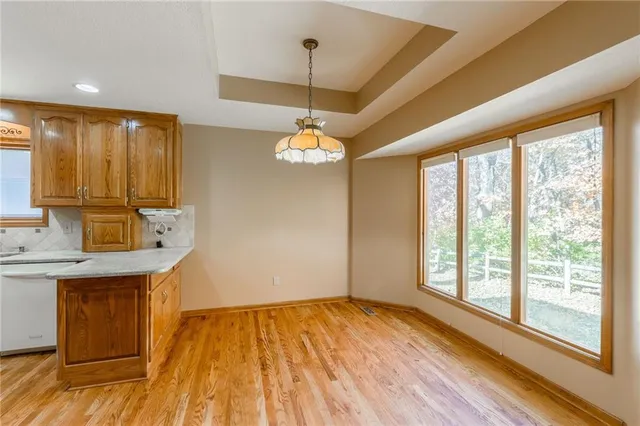 $379,000 | 2650 Northeast 74th Terrace, Gladstone, MO 64119