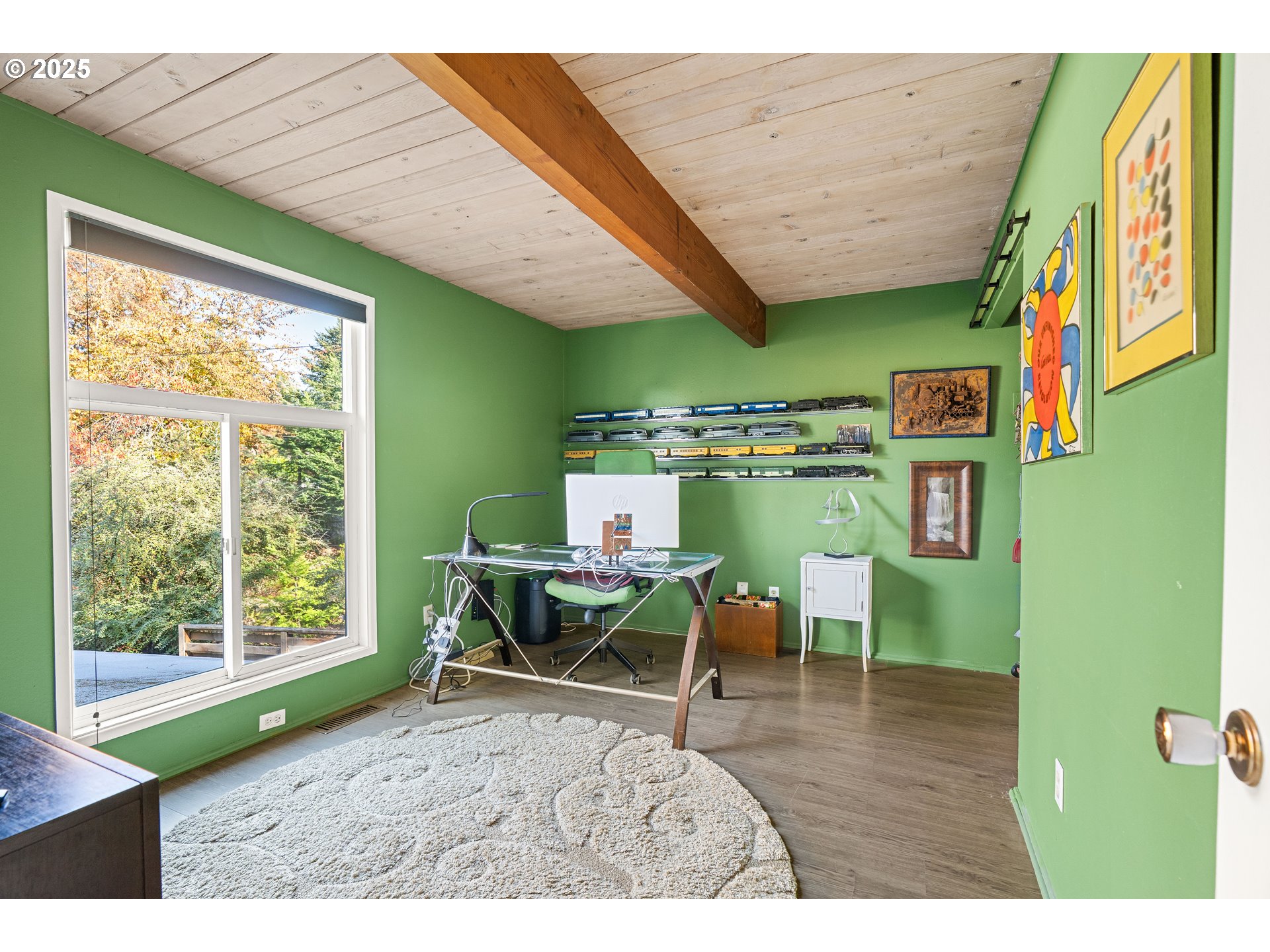5544 Southwest Wilbard Street Portland, OR 97219 - Photo 28 of 43 Gallery Image 28
