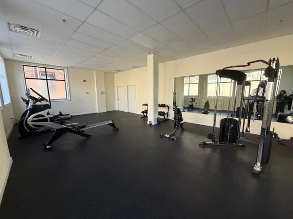 $2,650 | 90 Clinton Avenue, Newark, NJ 07114