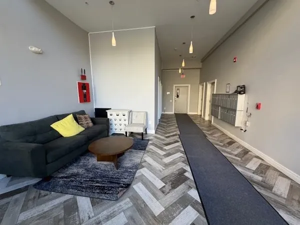 $2,650 | 90 Clinton Avenue, Newark, NJ 07114
