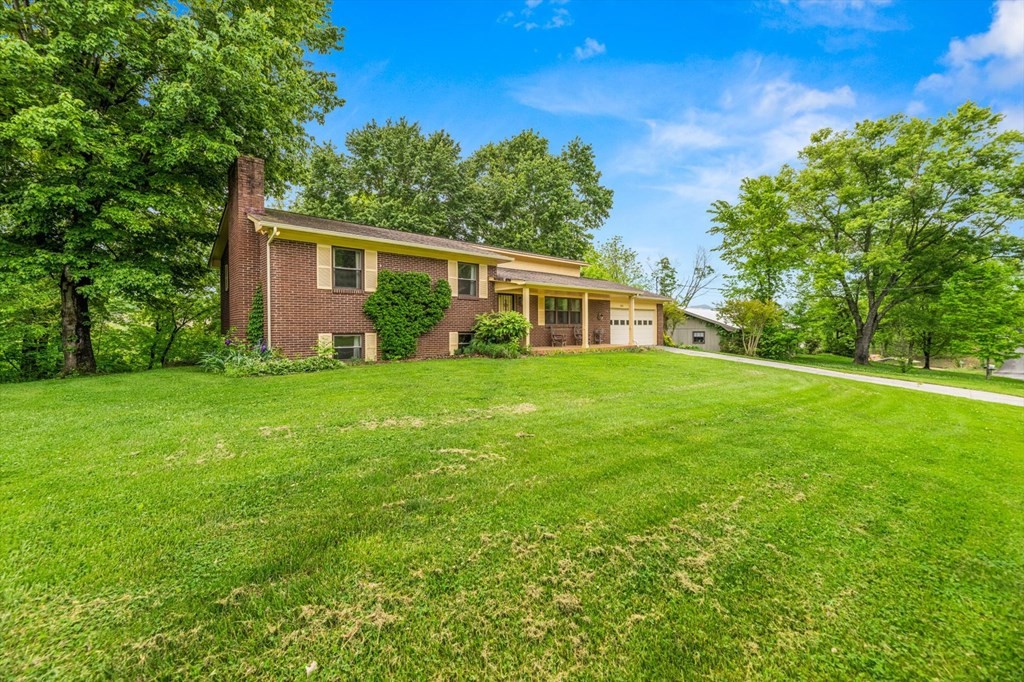 4020 Hitching Post Road Pigeon Forge, TN 37863 - Photo 3 of 27 Gallery Image 3