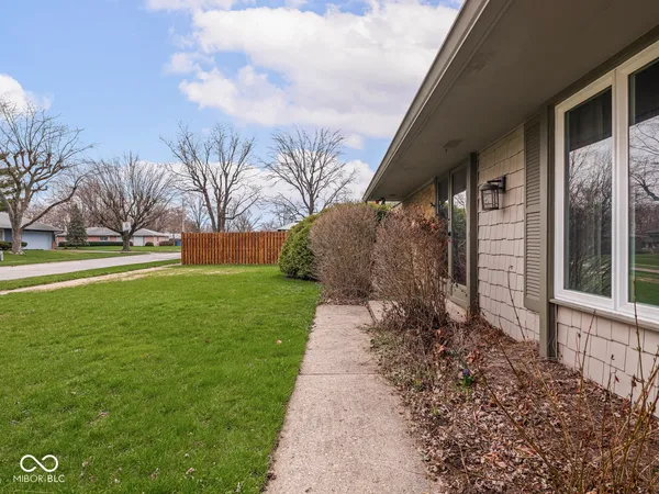 $230,000 | 1746 Forsythia Drive, Indianapolis, IN 46219