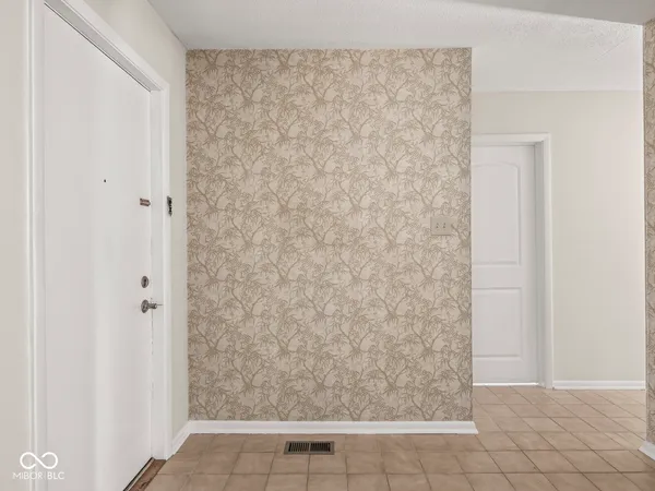 $230,000 | 1746 Forsythia Drive, Indianapolis, IN 46219