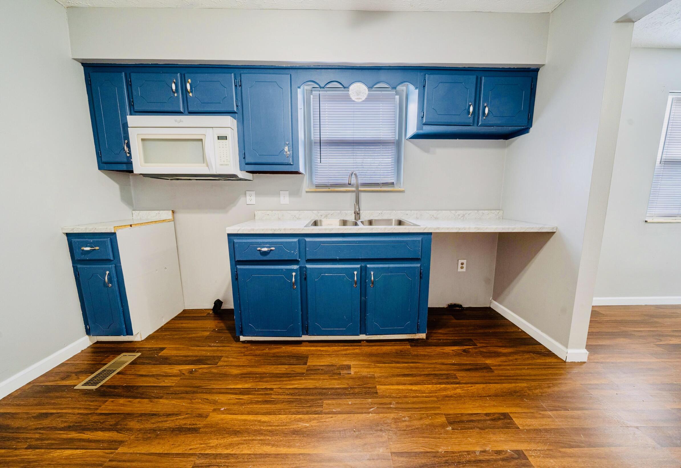 255 Booth Road Pine Ridge, KY 41360 - Photo 20 of 33 Kitchen
