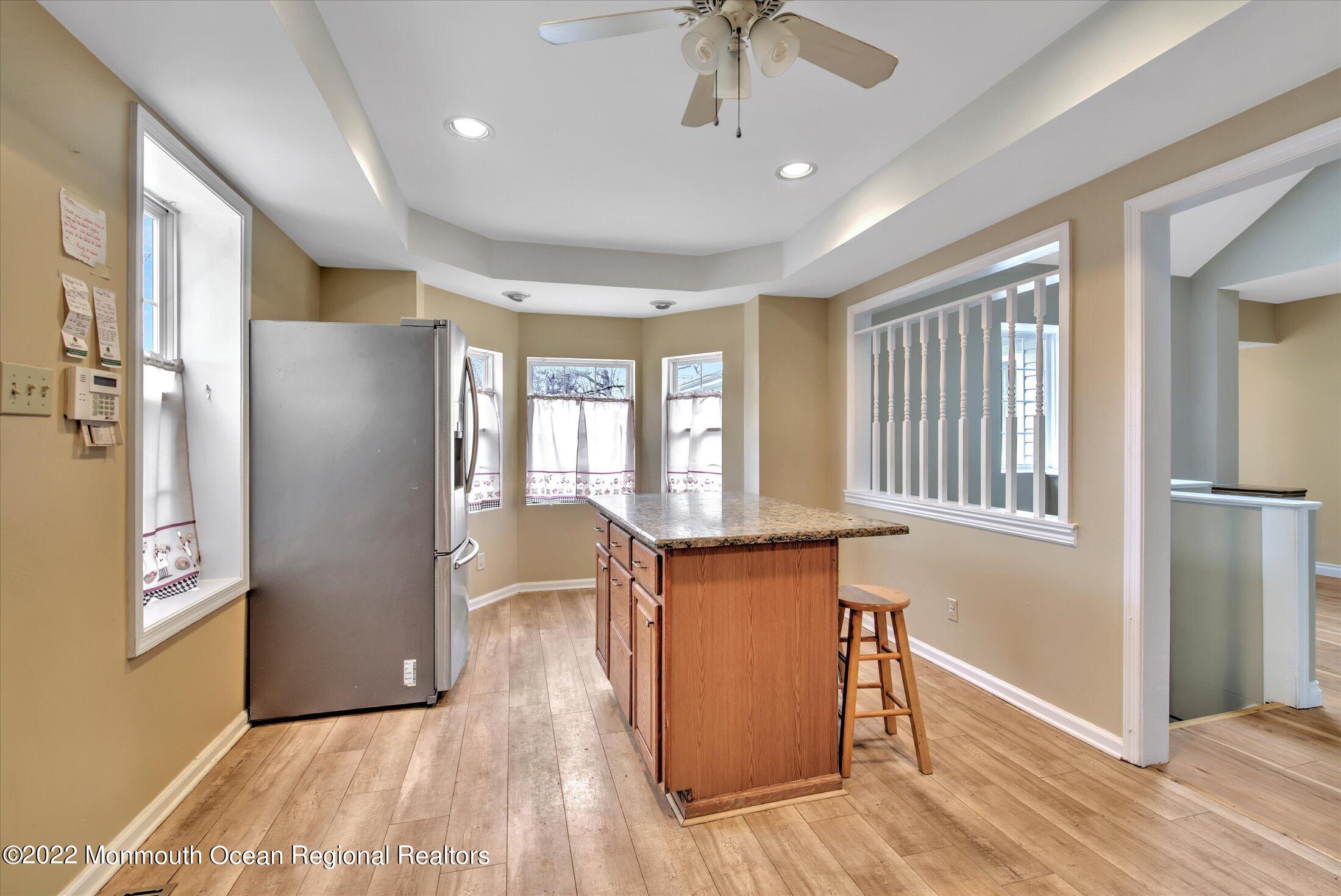668 Brewers Bridge Road Jackson, NJ 08527 - Photo 13 of 33 12-KITCHEN