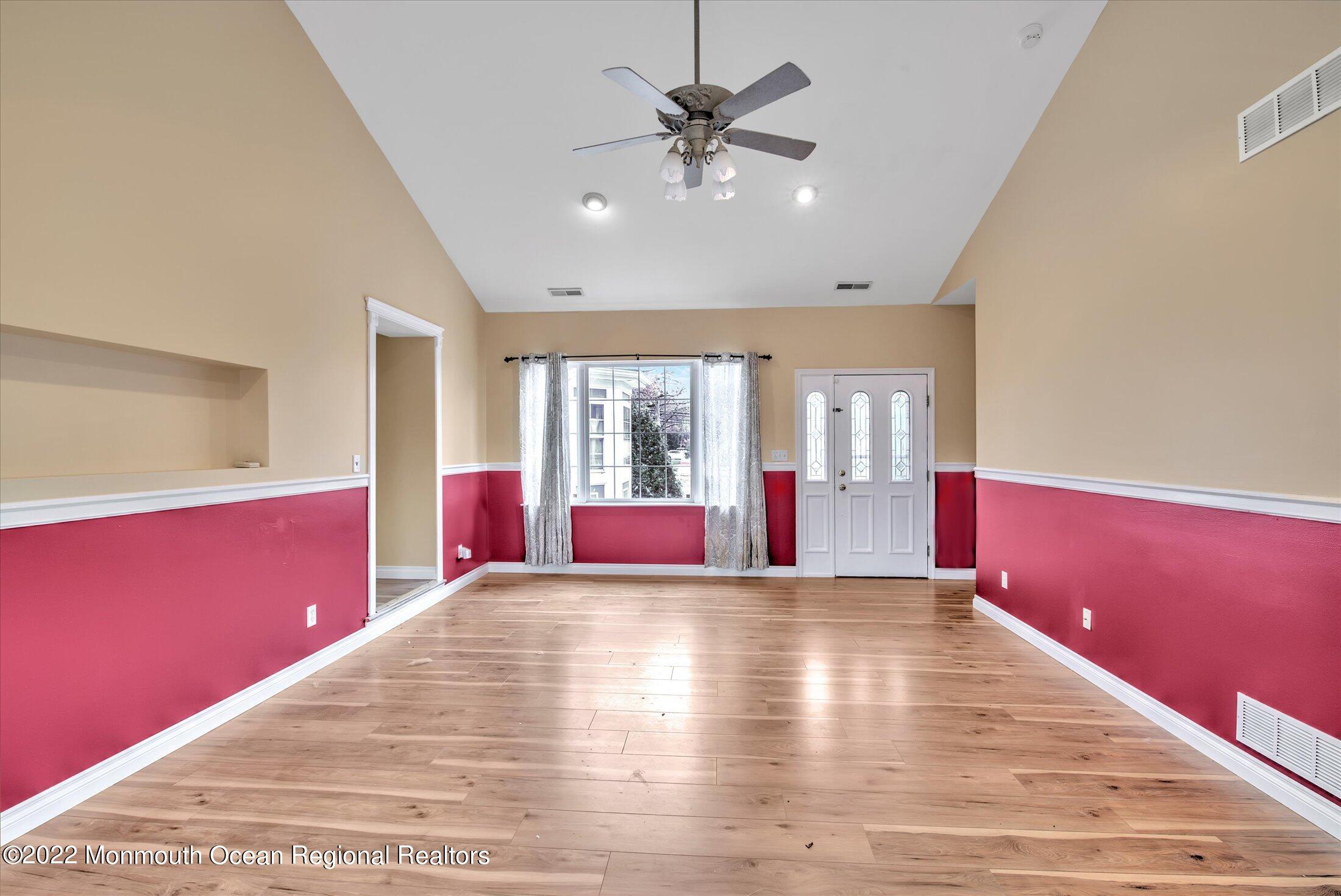 668 Brewers Bridge Road Jackson, NJ 08527 - Photo 4 of 33 05-LIVING ROOM