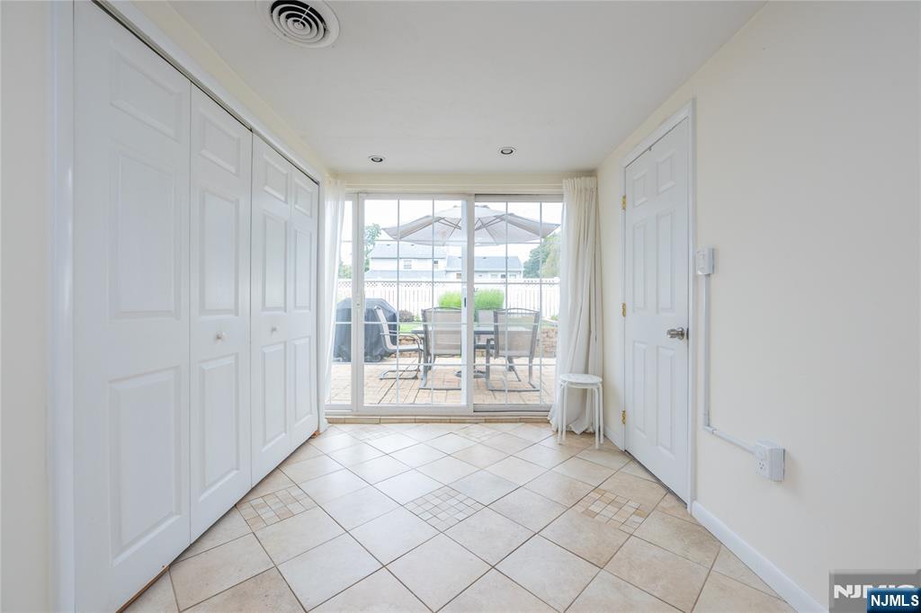 1555 Ratzer Road Wayne, NJ 07470 - Photo 29 of 47 Gallery Image 29