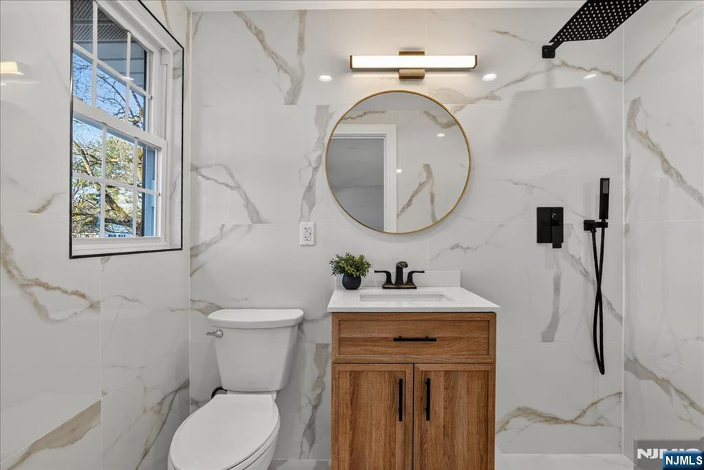 56 Manor Road Harrington Park, NJ 07640 - Photo 32 of 46