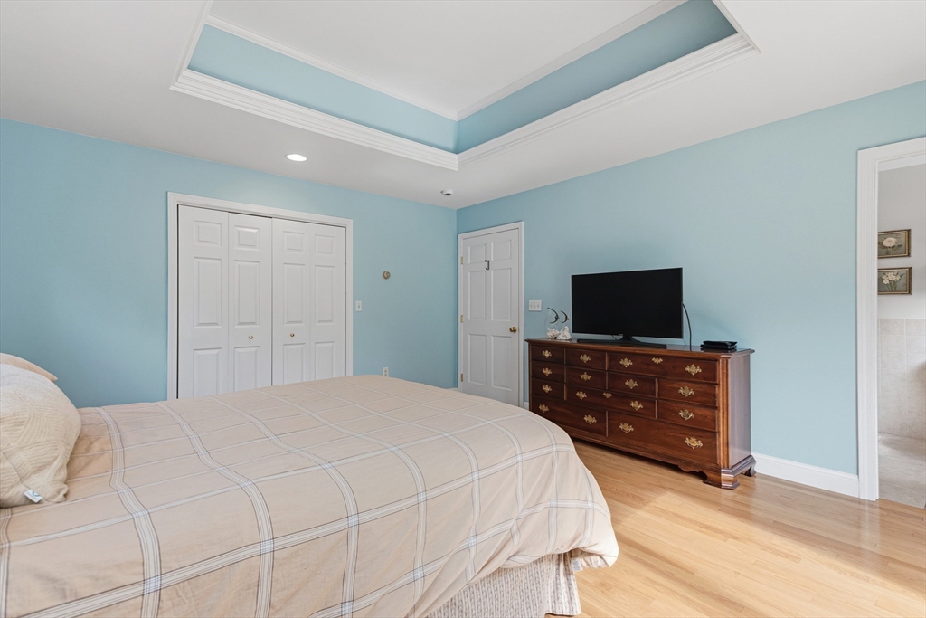 122 Deerfoot Road Southborough, MA 01772 - Photo 26 of 38