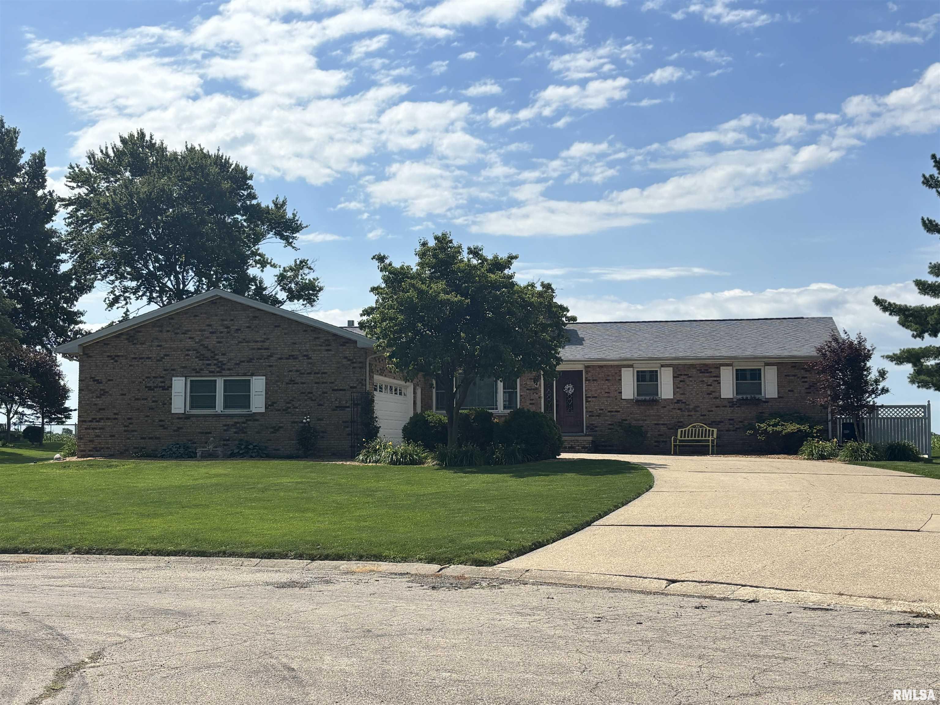 230 Twin Oaks Drive Rochester, IL 62563 - Photo 1 of 5