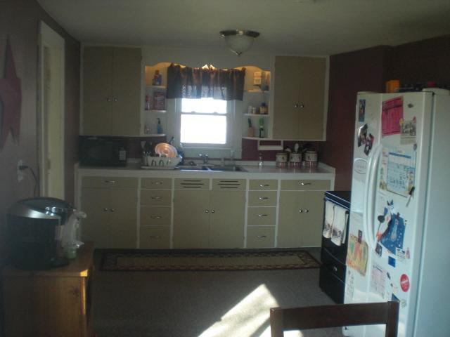 246 North County Road Winchester, IN 47394 - Photo 5 of 15 Gallery Image 5