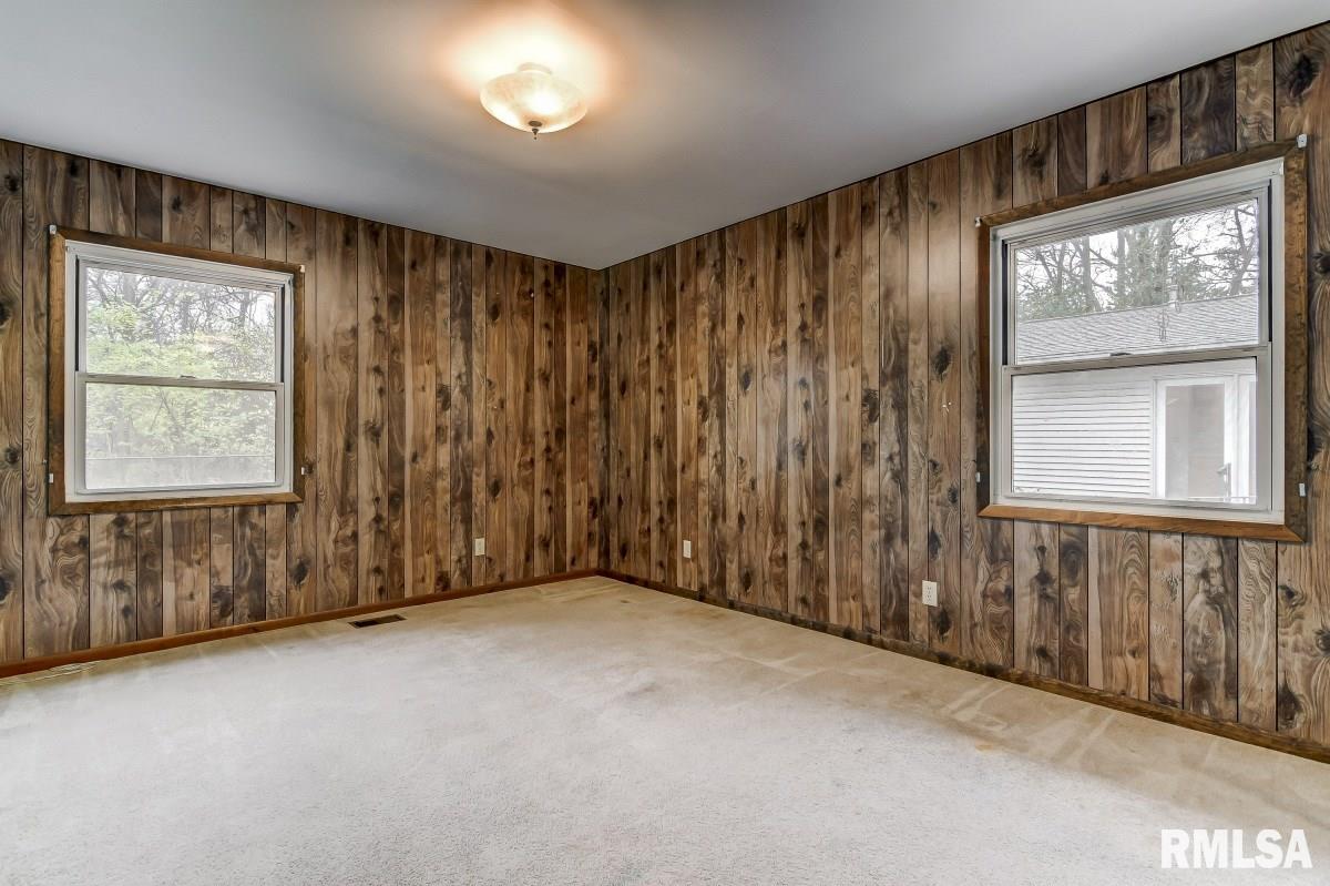 38 West Hazel Dell Lane Springfield, IL 62712 - Photo 28 of 48 Gallery Image 28