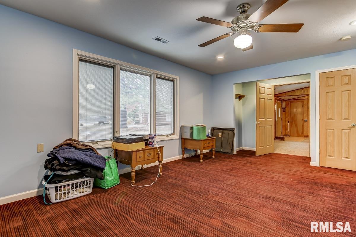 38 West Hazel Dell Lane Springfield, IL 62712 - Photo 33 of 48 Gallery Image 33