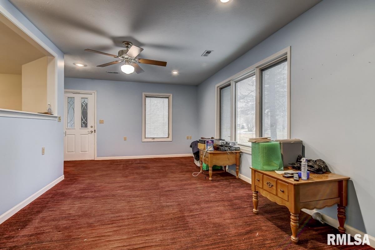 38 West Hazel Dell Lane Springfield, IL 62712 - Photo 34 of 48 Gallery Image 34